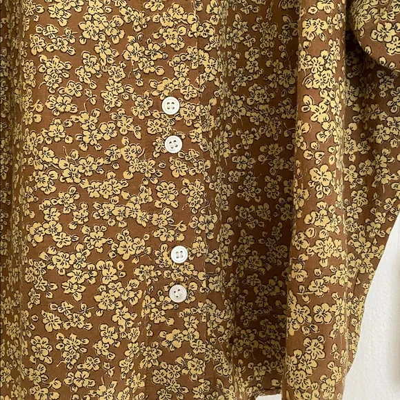 Doen O’Keeffe Blouse - Olive/Gold Floral Puff-Sleeve Button Front - Picture 2 of 7